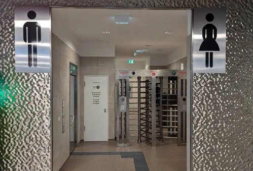 Behinderten-WC